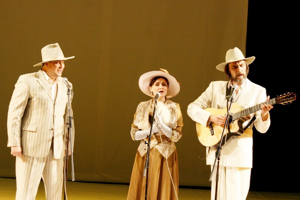 06-13-trio
