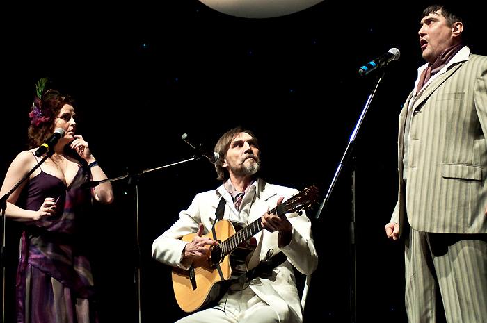 09-09-trio yubiley 2