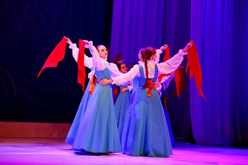 04 11 pasha concert 1