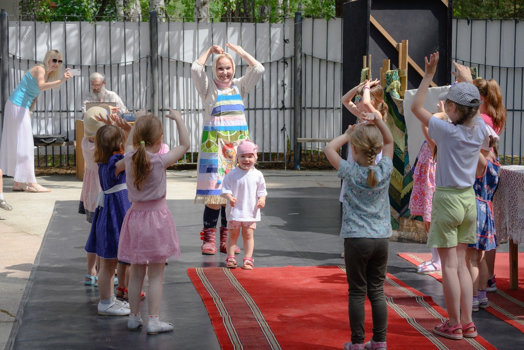 23 05 21 letnii teatr kolobok 3